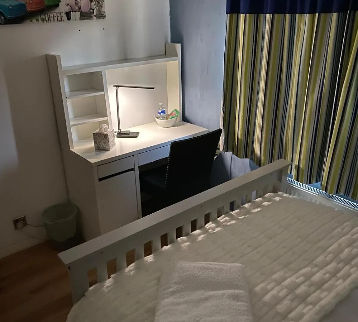 Heathrow Platform Rooms West Drayton  0*, West Drayton (Middlesex)