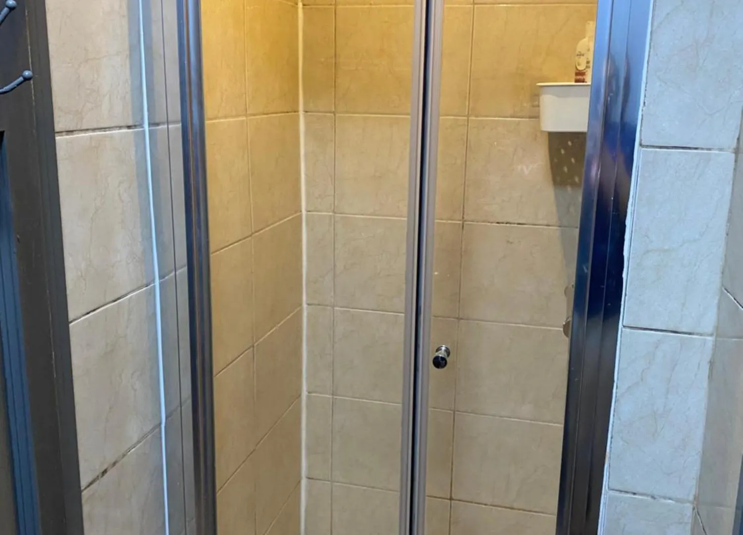Heathrow Platform Rooms West Drayton  United Kingdom