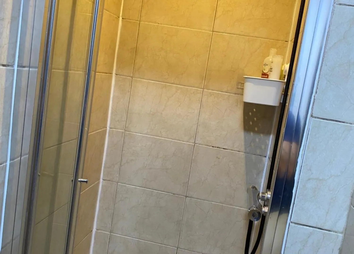 Heathrow Platform Rooms West Drayton  Homestay West Drayton (Middlesex)