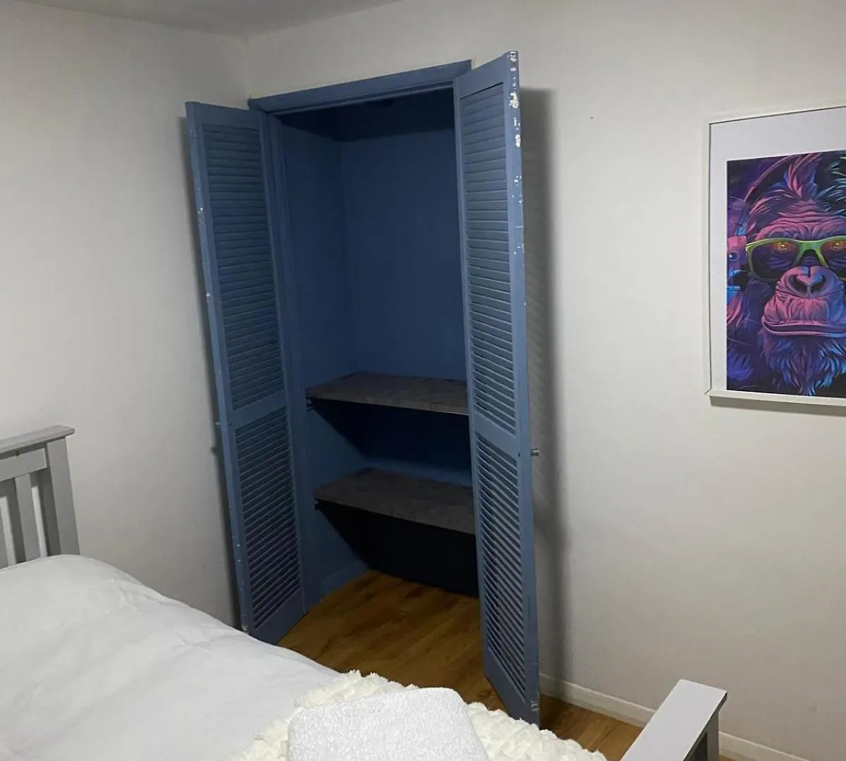 Heathrow Platform Rooms West Drayton  West Drayton (Middlesex)