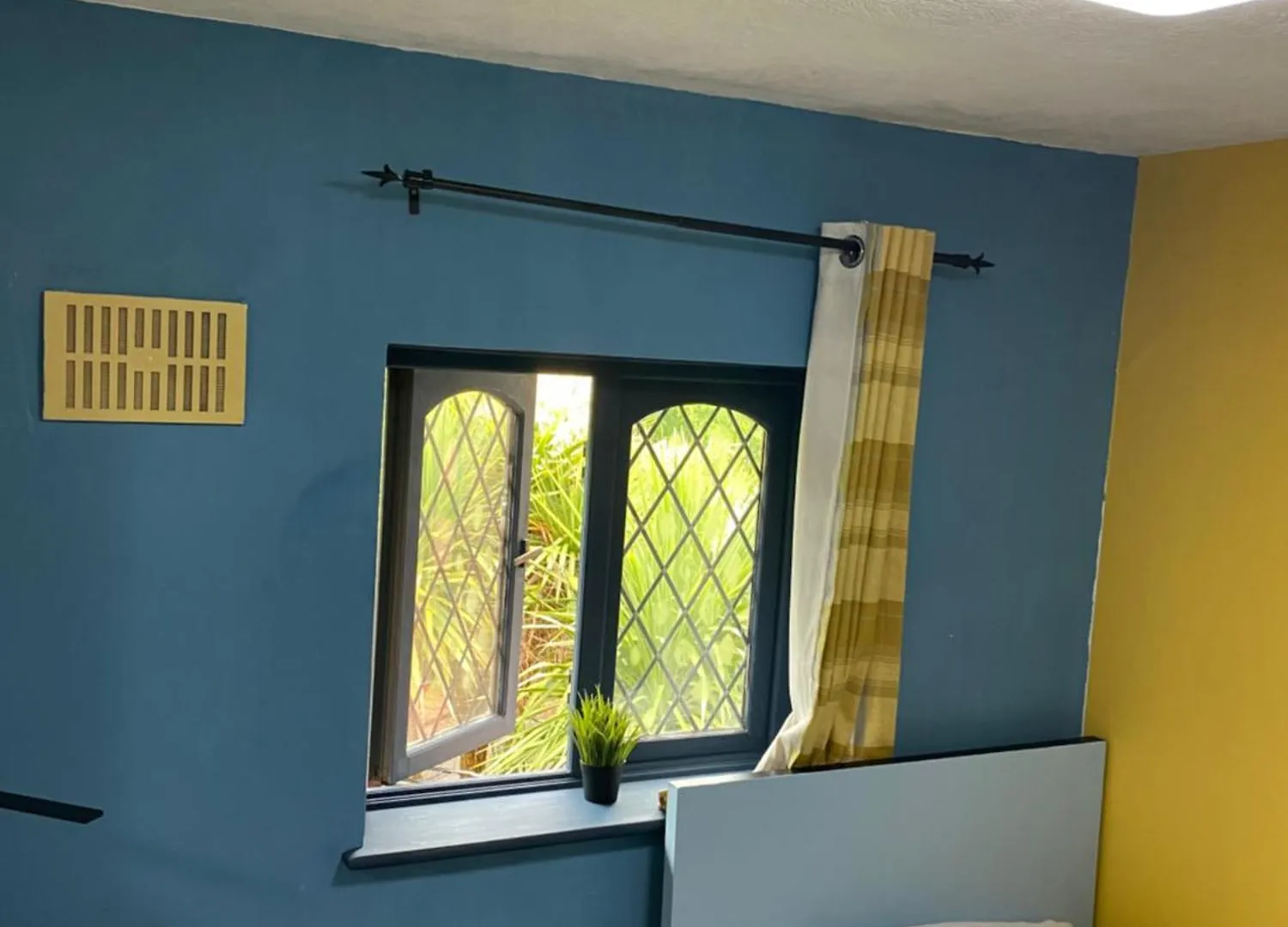 Homestay Heathrow Platform Rooms West Drayton  United Kingdom